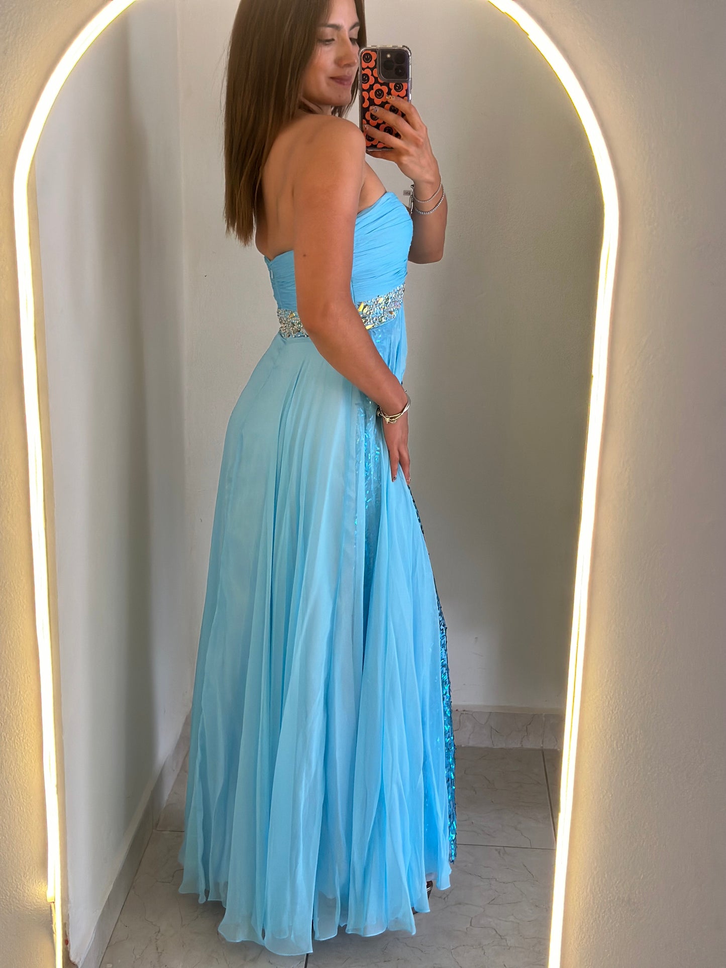 Vestido azul cielo