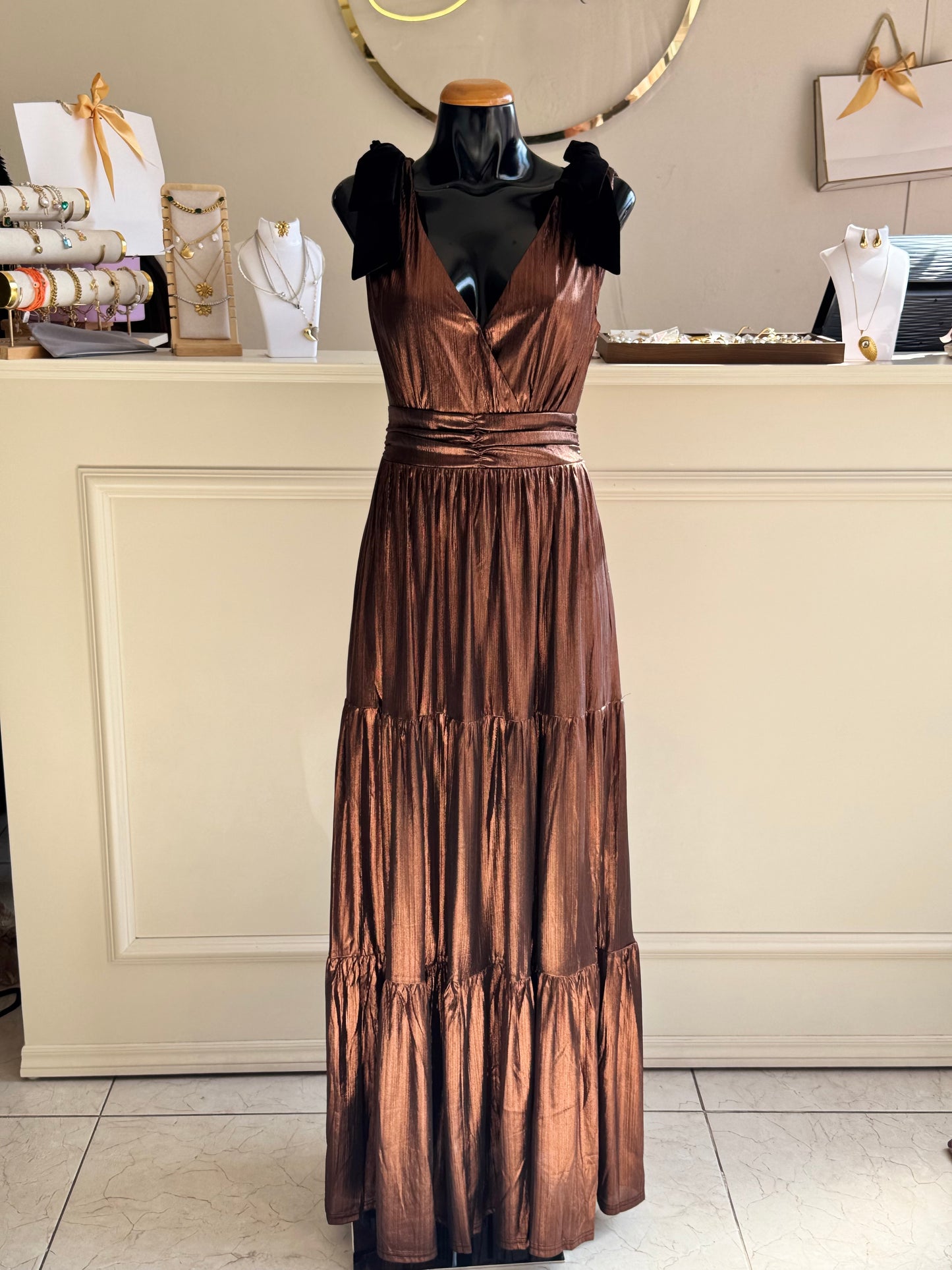 Vestido cobre moño