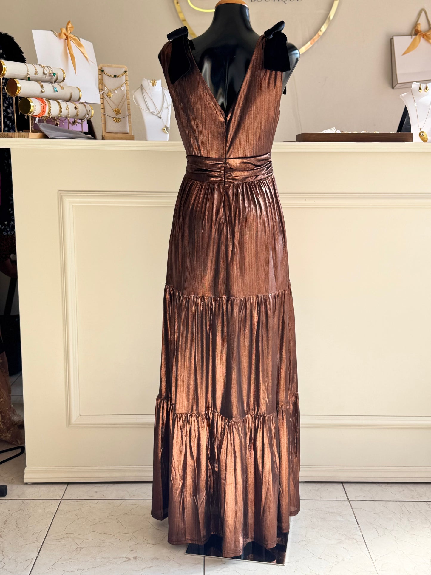 Vestido cobre moño