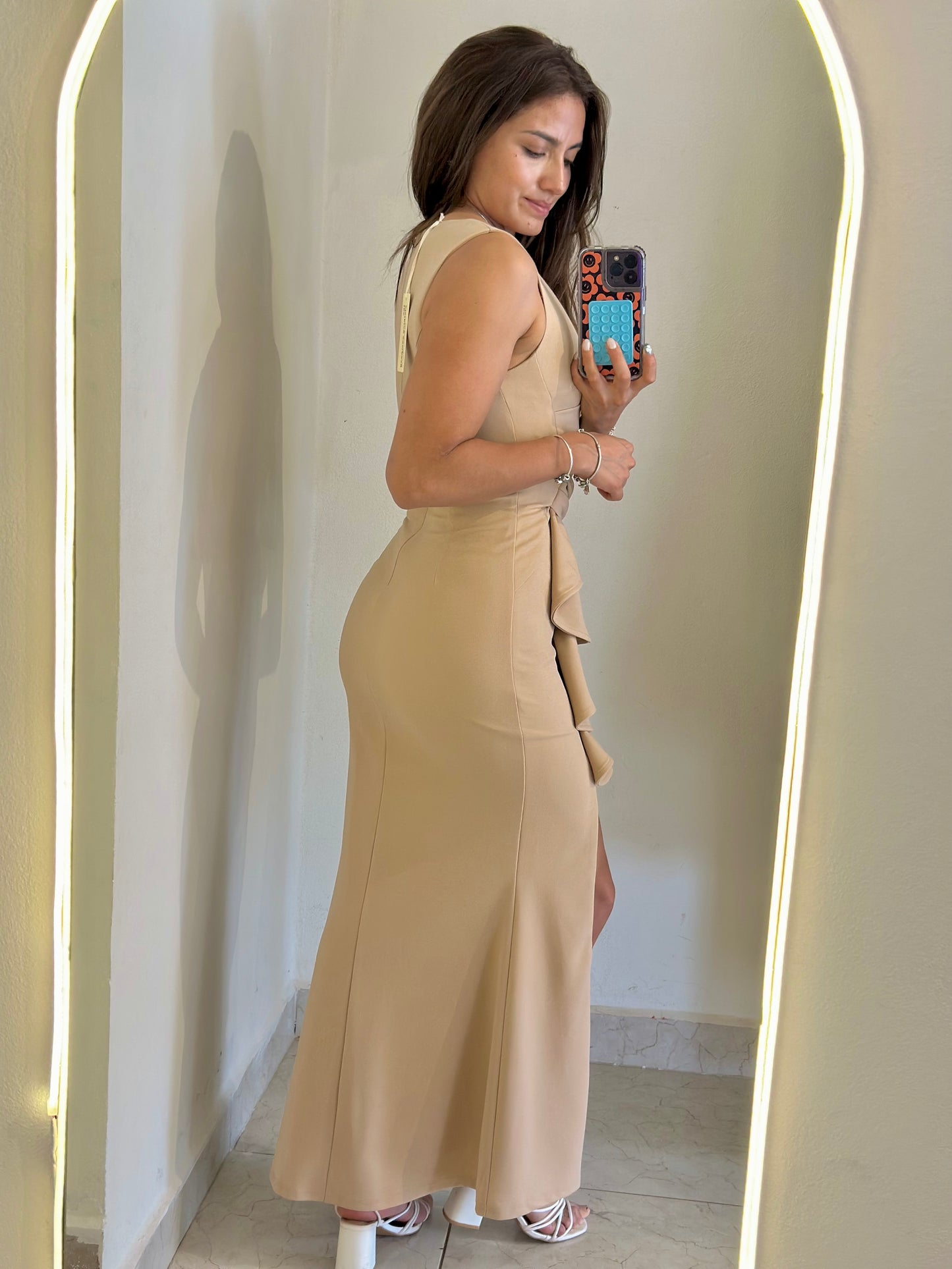 Vestido color arena