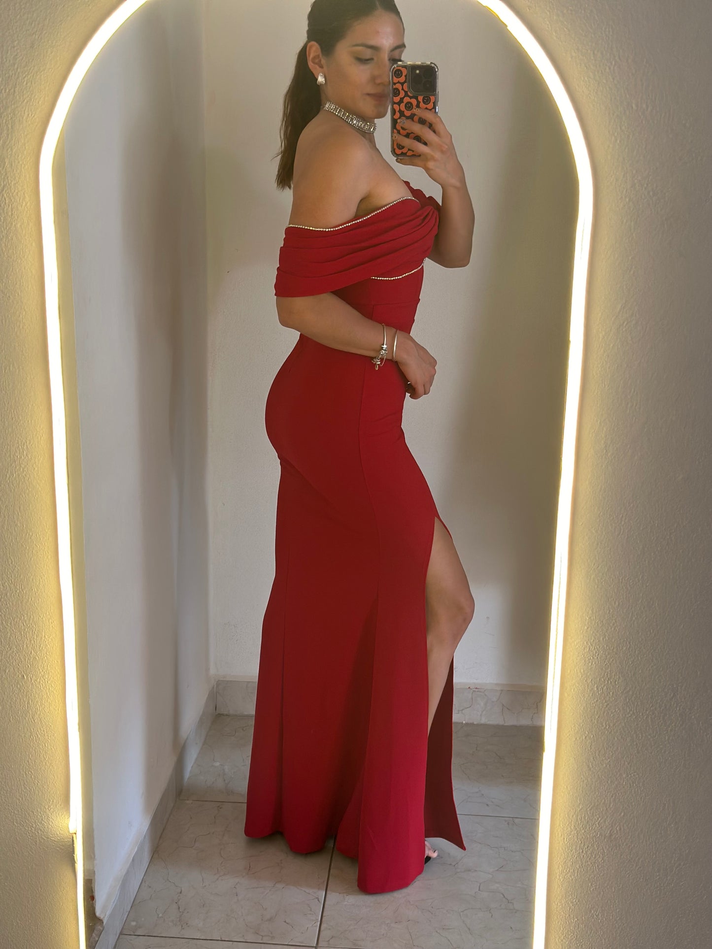 Vestido rojo hombros caídos