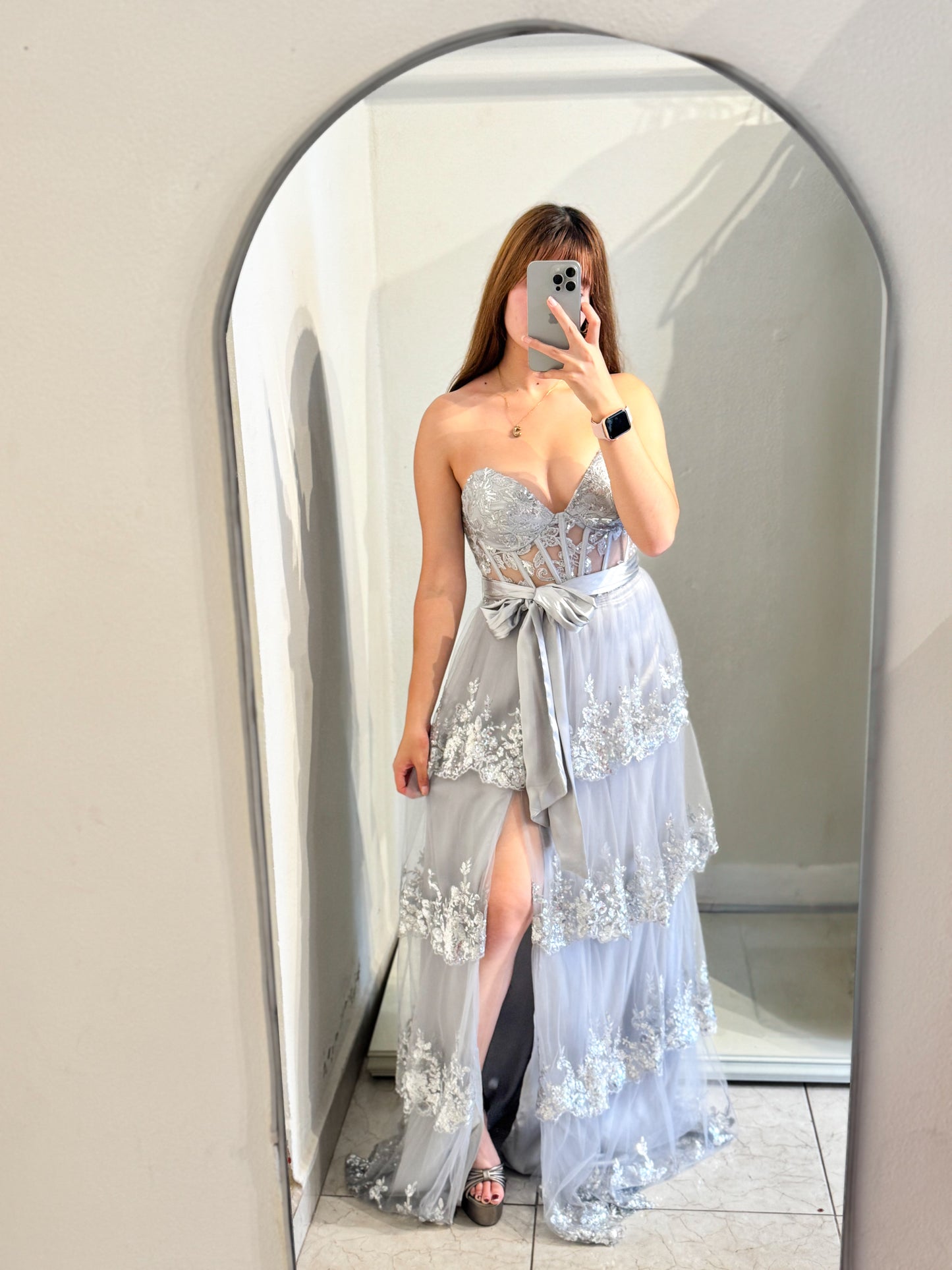 Vestido plata Olanes