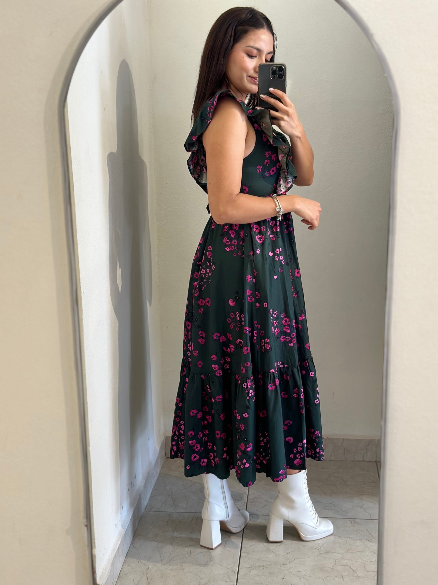 Vestido midi verde flores rosas