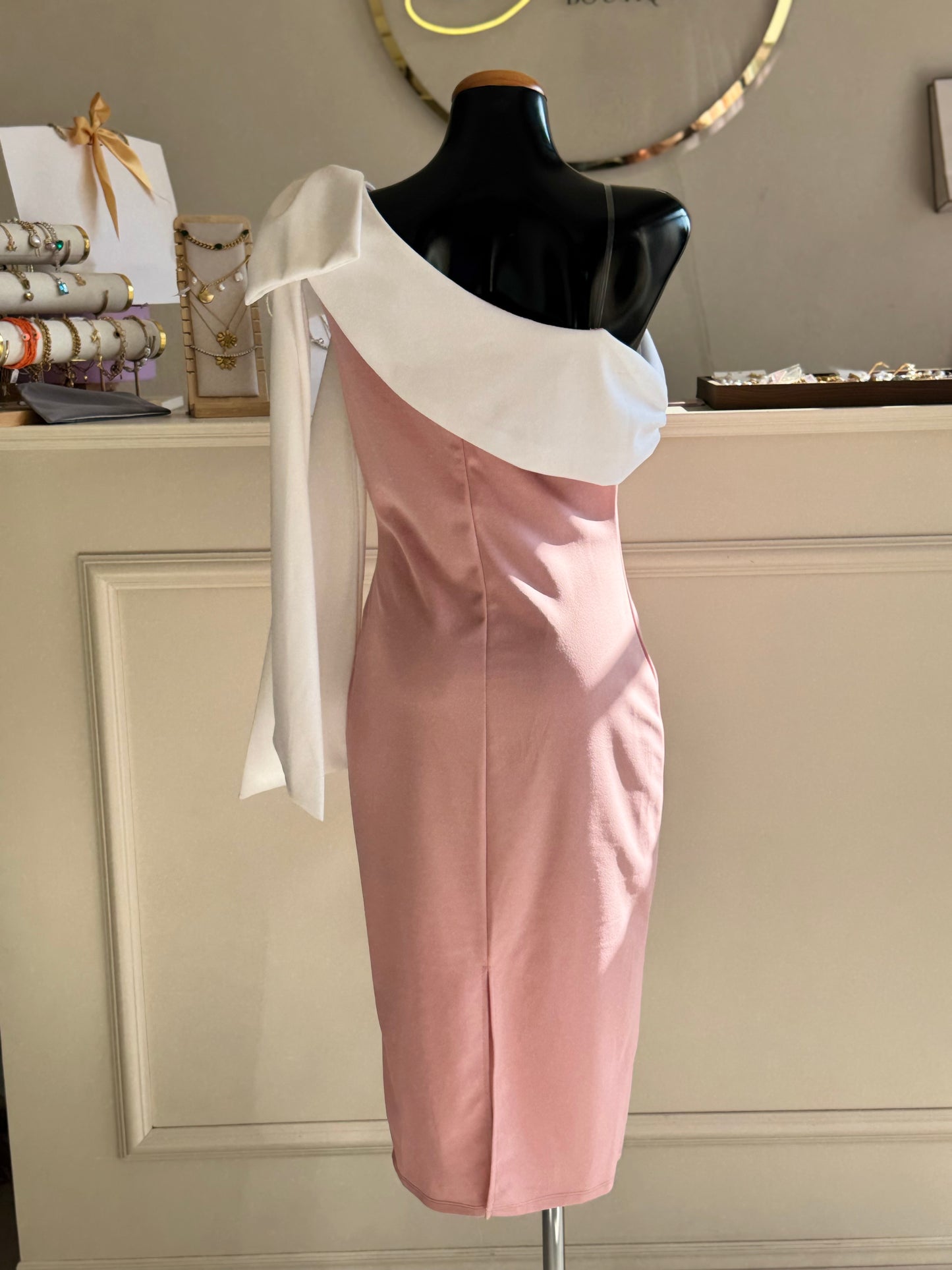 Vestido midi moño