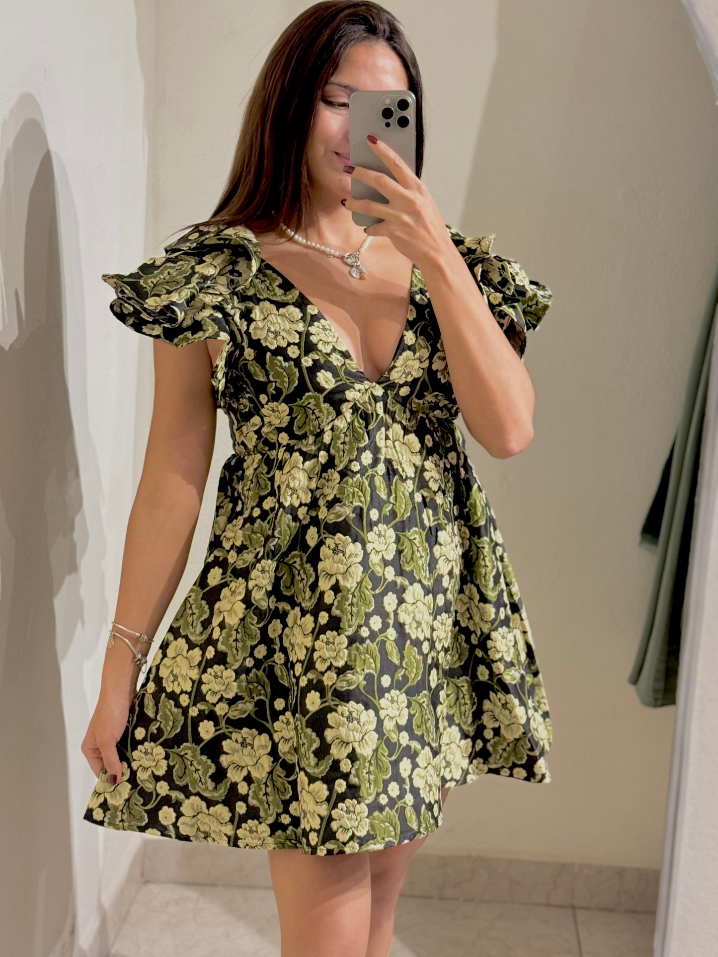 Vestido corto verde estampado