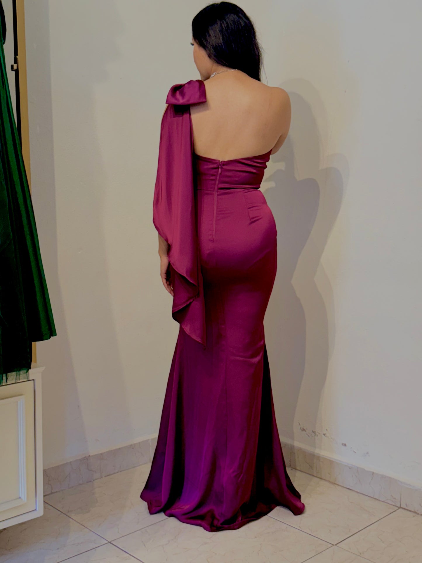 Vestido largo asimétrico