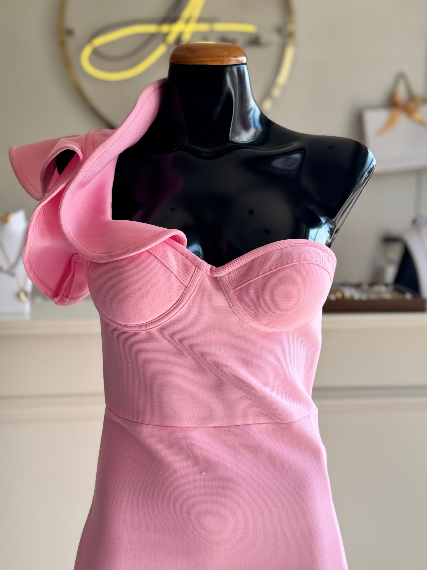 Vestido rosa midi asimétrico