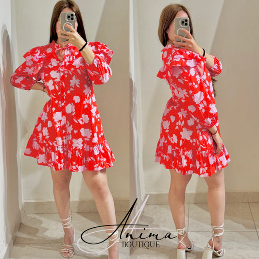Vestido rojo con flores lilas