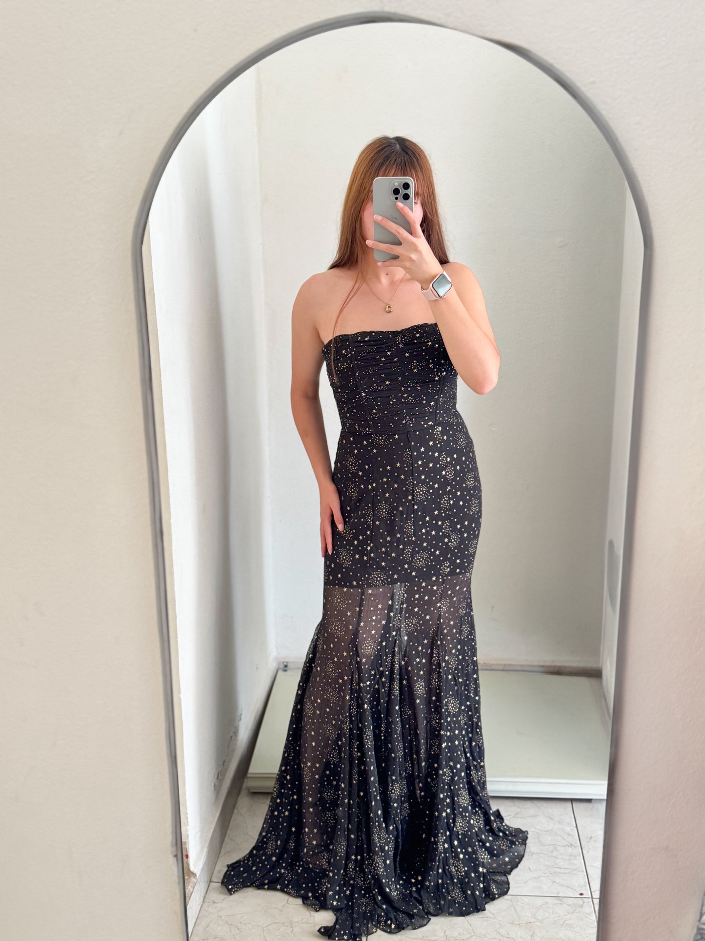 Vestido negro estrellas