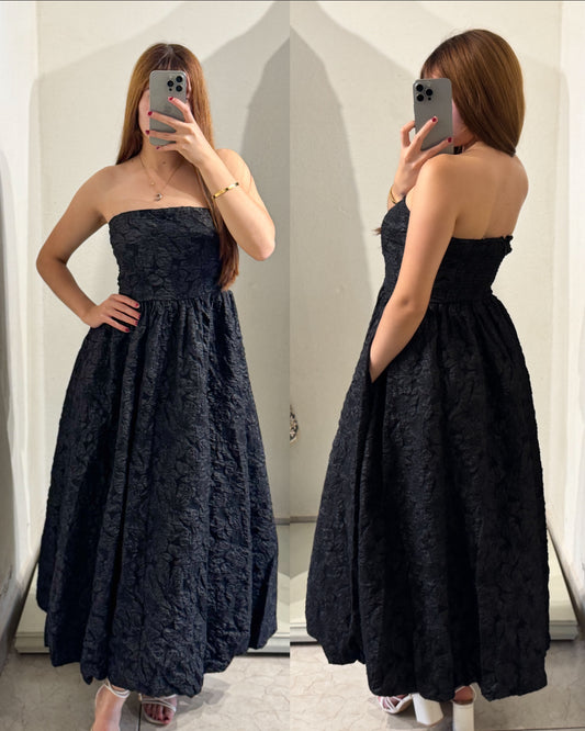 Vestido negro globo midi