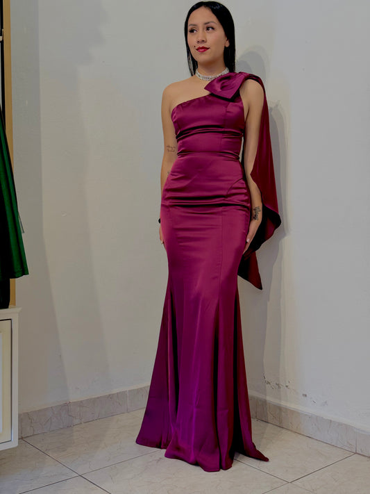 Vestido largo asimétrico