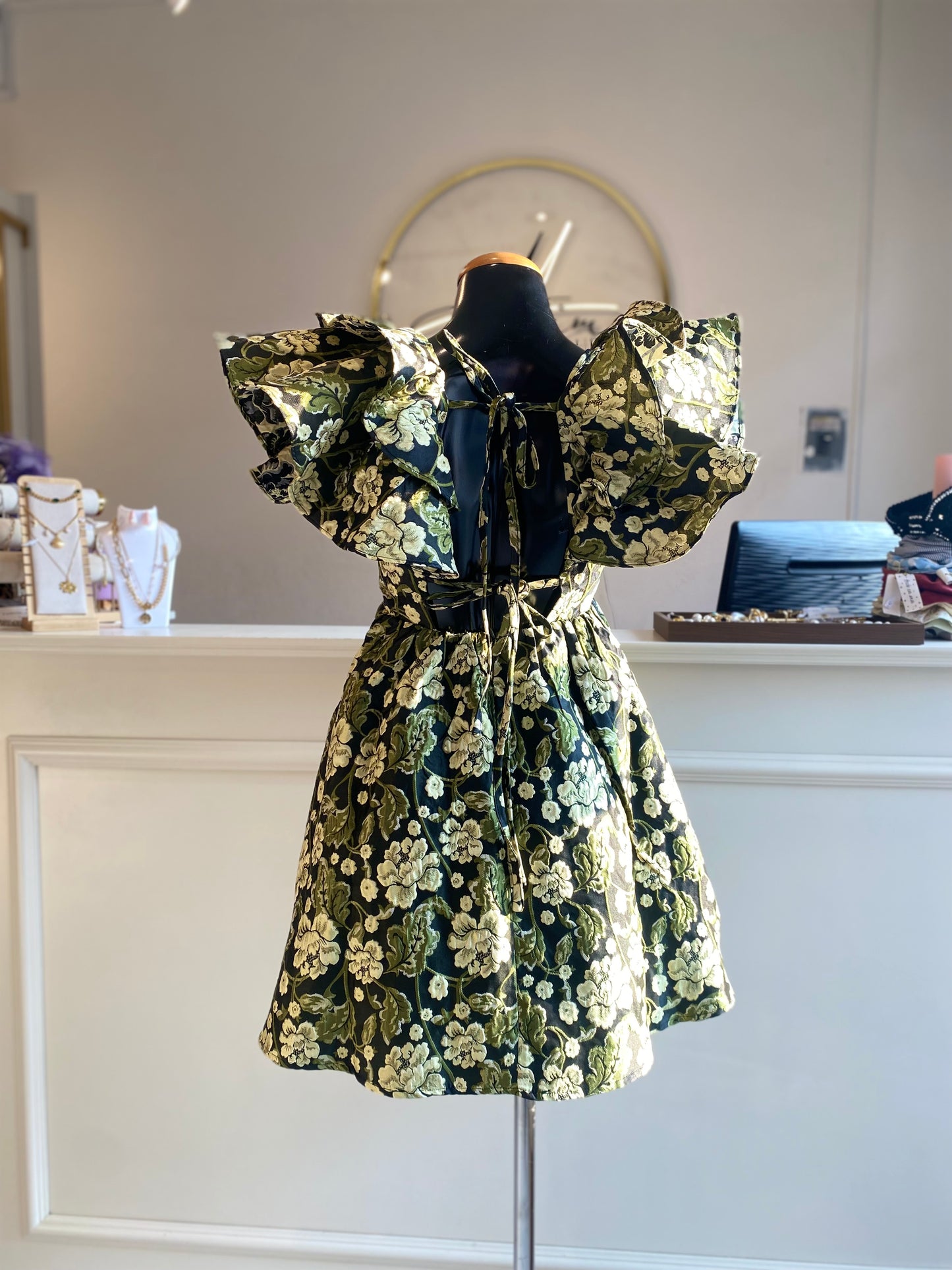 Vestido corto verde estampado