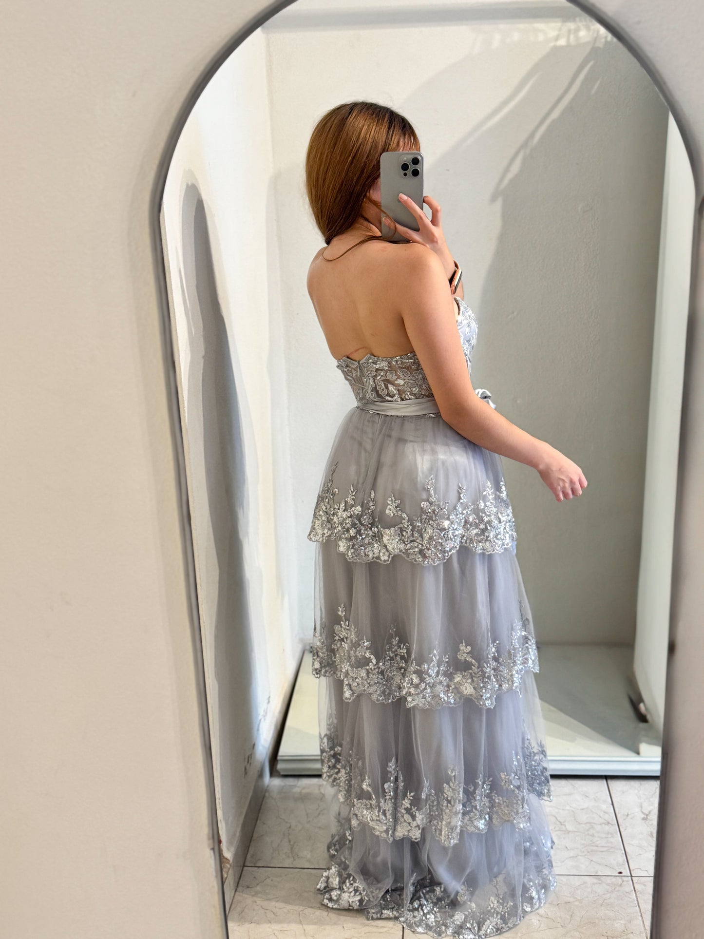 Vestido plata Olanes