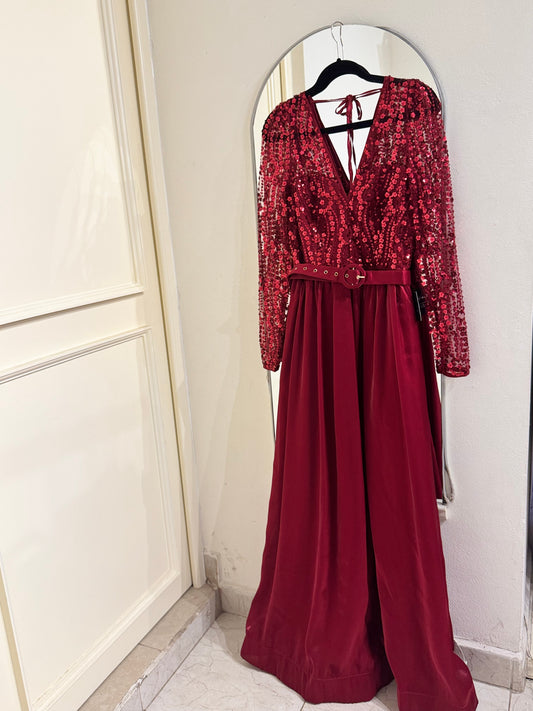 Vestido vino cinturón manga larga
